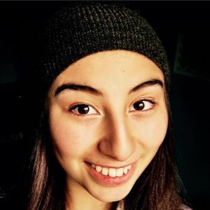 Meet your Posher, Dominique